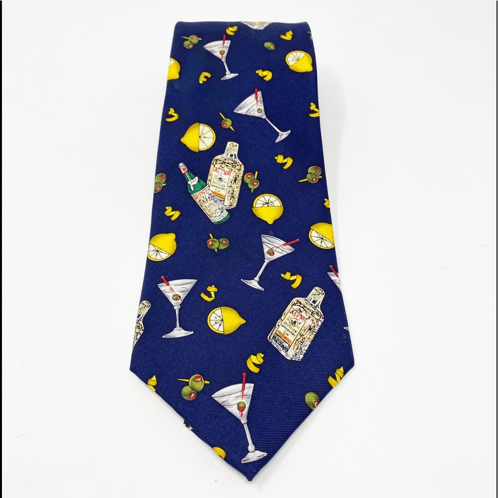 THE CLASSIC DRY MARTINI SILK TIE BY ALYNN NECKWEAR